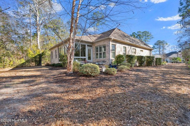 1402 Sennia Court SE, Bolivia, NC 28422