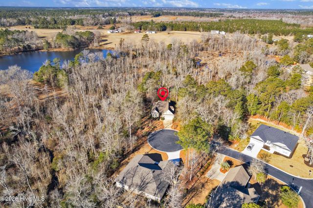 1402 Sennia Court SE, Bolivia, NC 28422