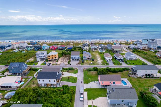 1402 Sennia Court SE, Bolivia, NC 28422