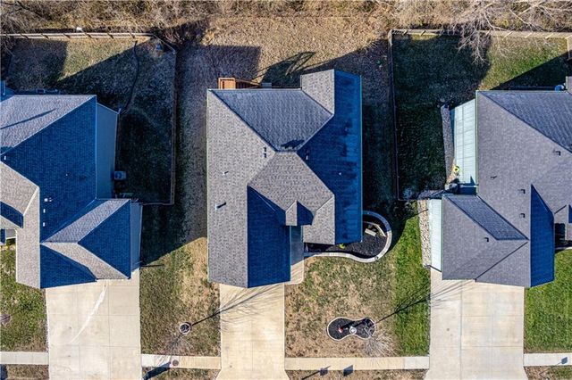 1506 Cross Creek Drive, Grain Valley, MO 64029