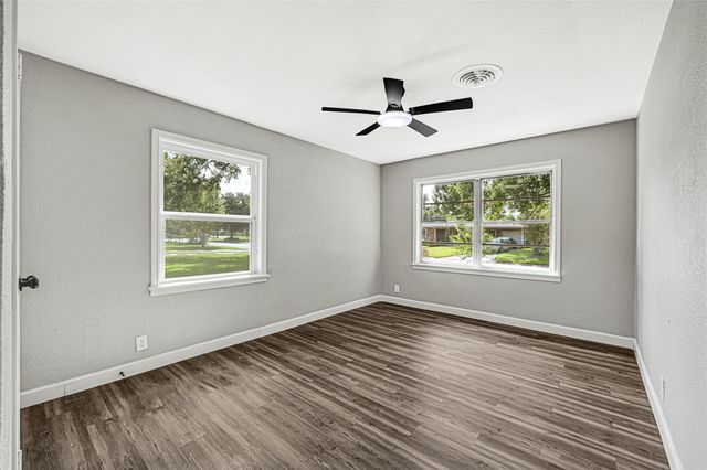 6511 Belmark Street, Houston, TX 77087