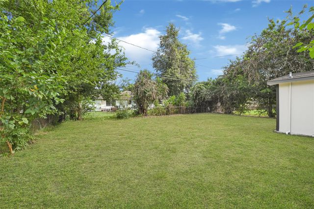 6511 Belmark Street, Houston, TX 77087