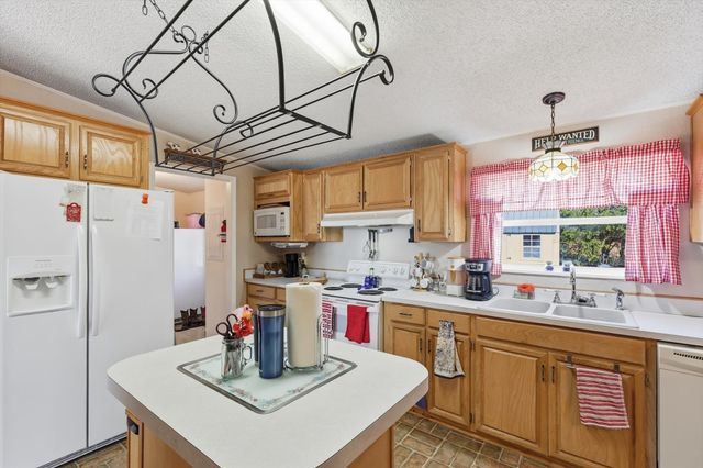 609 Cedar Mills Road, Gordonville, TX 76245