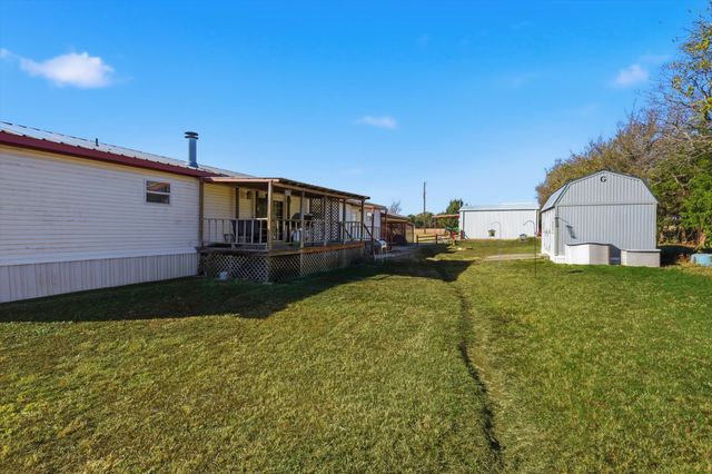 609 Cedar Mills Road, Gordonville, TX 76245