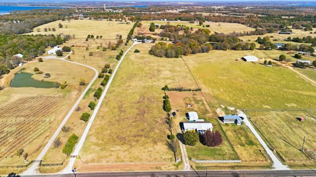 609 Cedar Mills Road, Gordonville, TX 76245