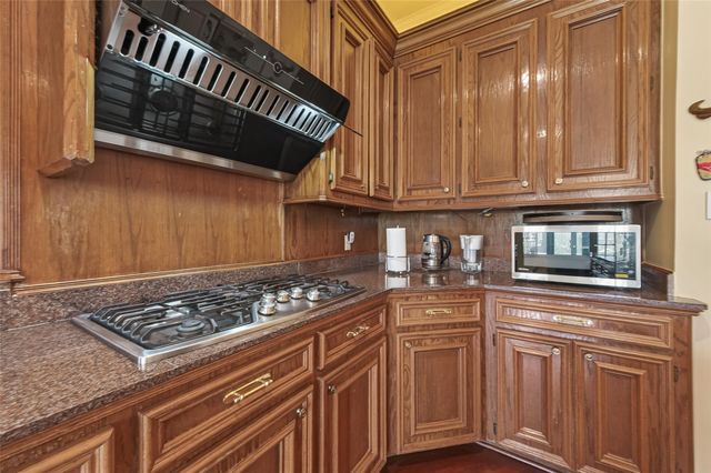 37 Greensward Lane, Sugar Land, TX 77479