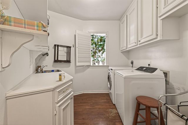 37 Greensward Lane, Sugar Land, TX 77479