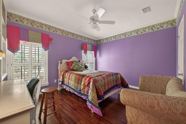 37 Greensward Lane, Sugar Land, TX 77479