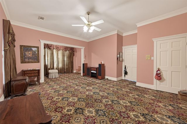 37 Greensward Lane, Sugar Land, TX 77479