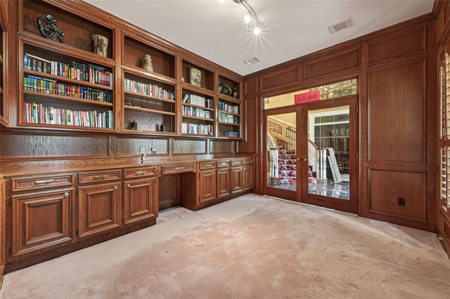 37 Greensward Lane, Sugar Land, TX 77479