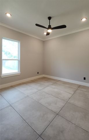740 Arledge Street, Azle, TX 76020