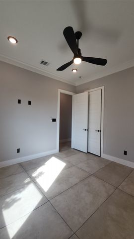 740 Arledge Street, Azle, TX 76020