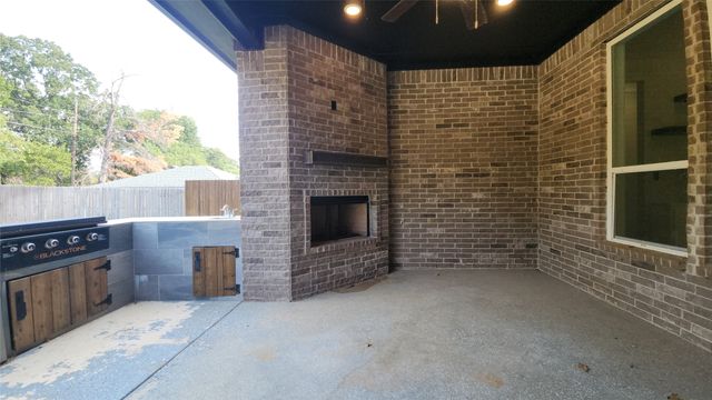 740 Arledge Street, Azle, TX 76020