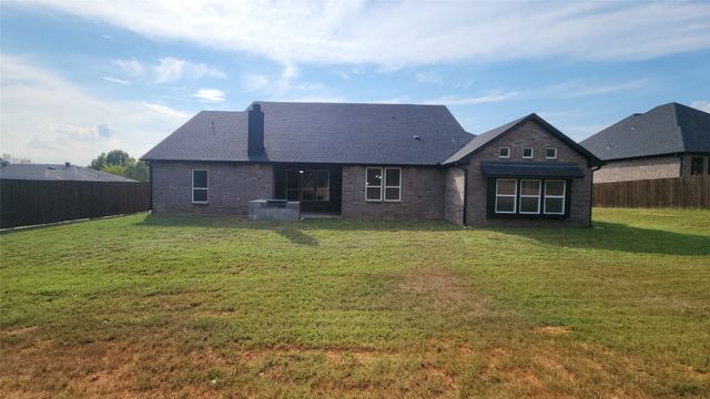 740 Arledge Street, Azle, TX 76020