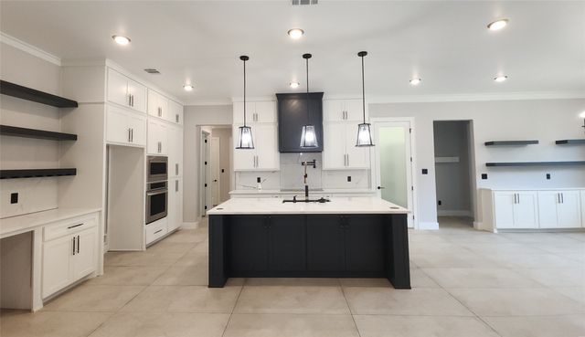 740 Arledge Street, Azle, TX 76020