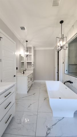 740 Arledge Street, Azle, TX 76020