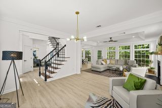 649 Mountain Hbr, Stone Mountain, GA 30087