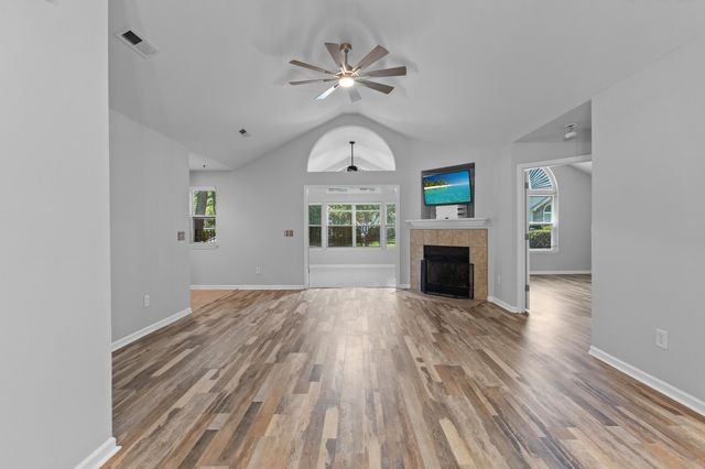 8800 Dorchester Road Unit 3304, North Charleston, SC 29420