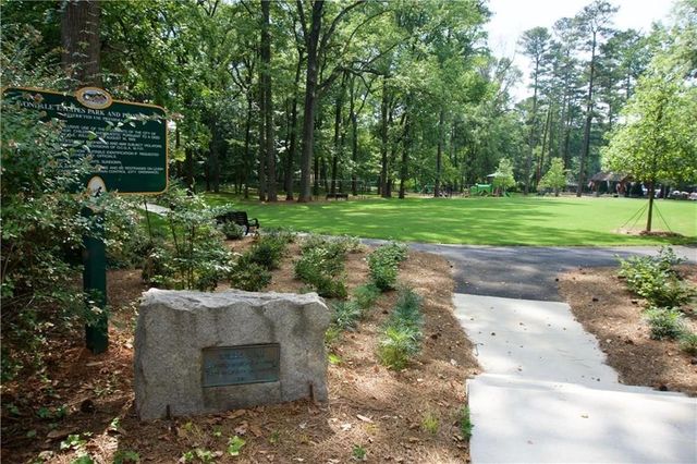 1057 Forrest Boulevard, Decatur, GA 30030