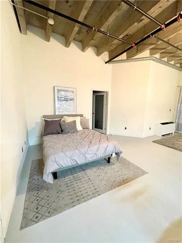 312 W 5th Street 609, Los Angeles, CA 90013