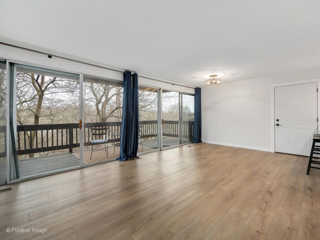 5516 E Lake Drive 92C, Lisle, IL 60532