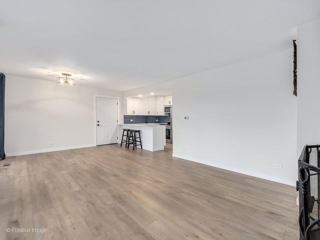 5516 E Lake Drive 92C, Lisle, IL 60532