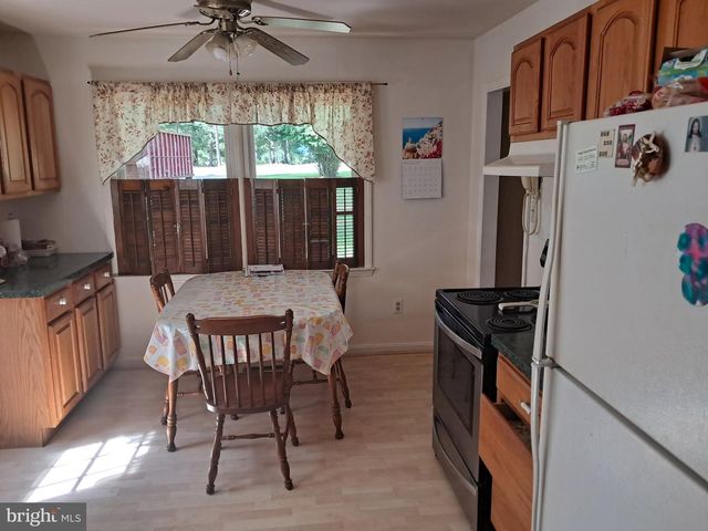674 MCCOYS FORD RD, Front Royal, VA 22630