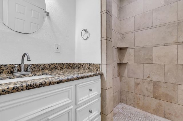 1607 Houston Avenue, Houston, TX 77007