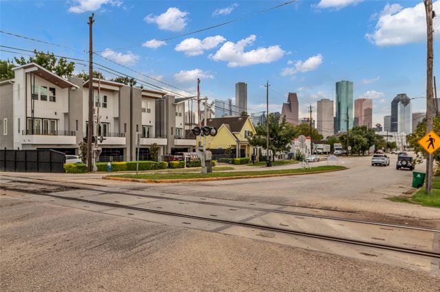 1607 Houston Avenue, Houston, TX 77007
