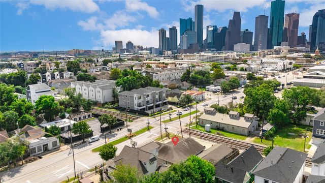 1607 Houston Avenue, Houston, TX 77007