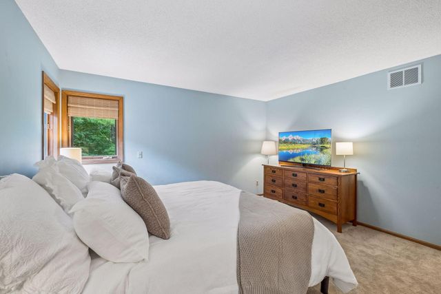 7732 74th Street S, Cottage Grove, MN 55016