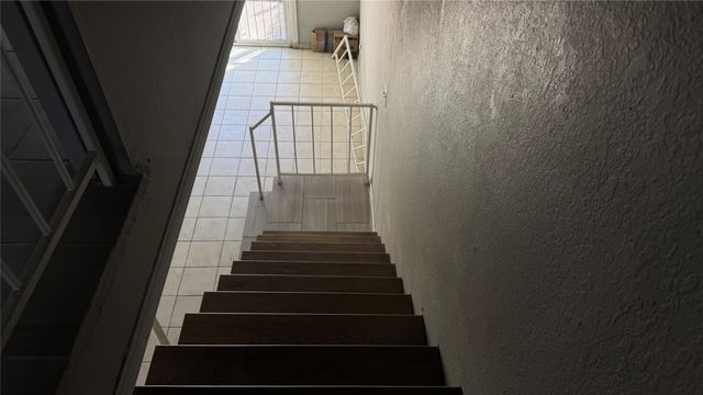 9434 Olde Towne Row, Dallas, TX 75227