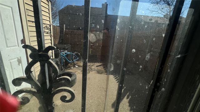 9434 Olde Towne Row, Dallas, TX 75227