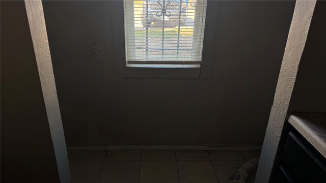 9434 Olde Towne Row, Dallas, TX 75227