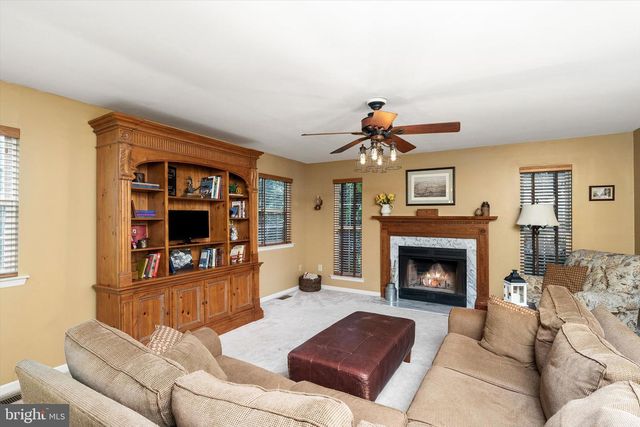 124 KIRSCHLING DR, Woolwich Twp, NJ 08085