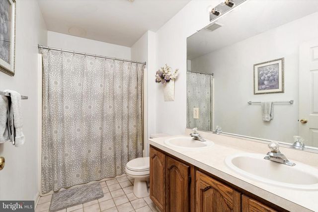 124 KIRSCHLING DR, Woolwich Twp, NJ 08085