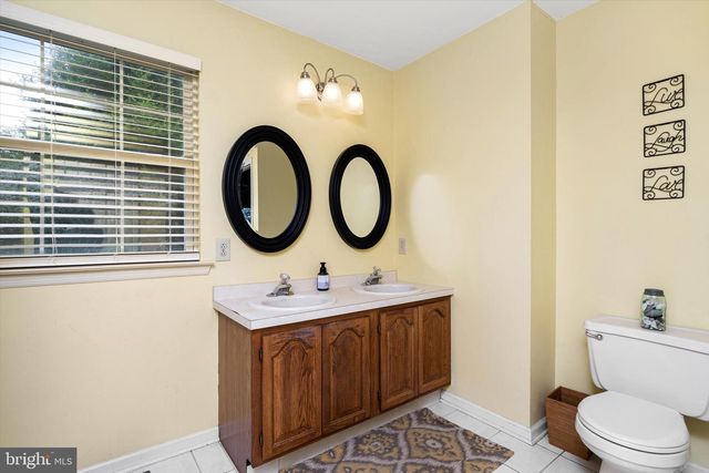124 KIRSCHLING DR, Woolwich Twp, NJ 08085