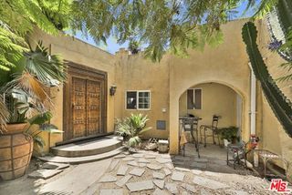 9506 Yolanda Avenue, Northridge (los Angeles), CA 91324