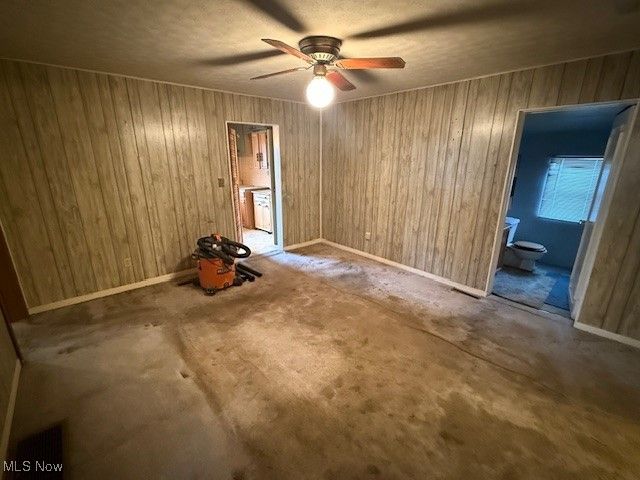 807 Clement Avenue, Belpre, OH 45714