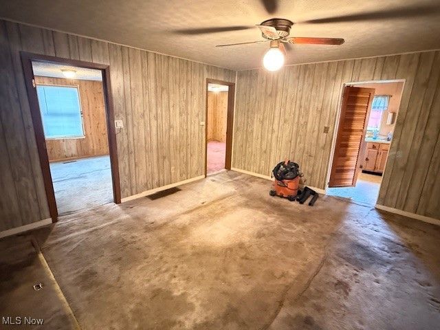 807 Clement Avenue, Belpre, OH 45714