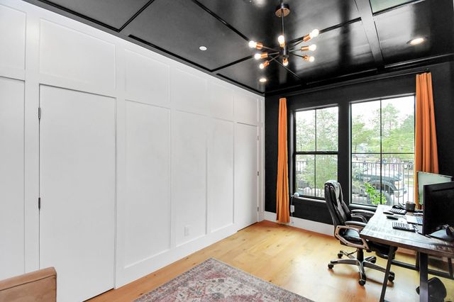 2303 Yupon Street, Houston, TX 77006