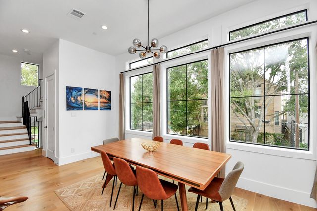 2303 Yupon Street, Houston, TX 77006