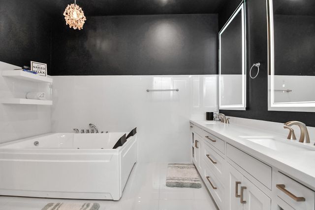 2303 Yupon Street, Houston, TX 77006