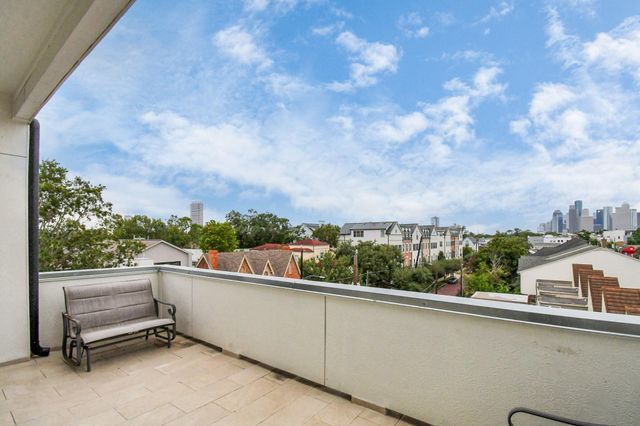 2303 Yupon Street, Houston, TX 77006