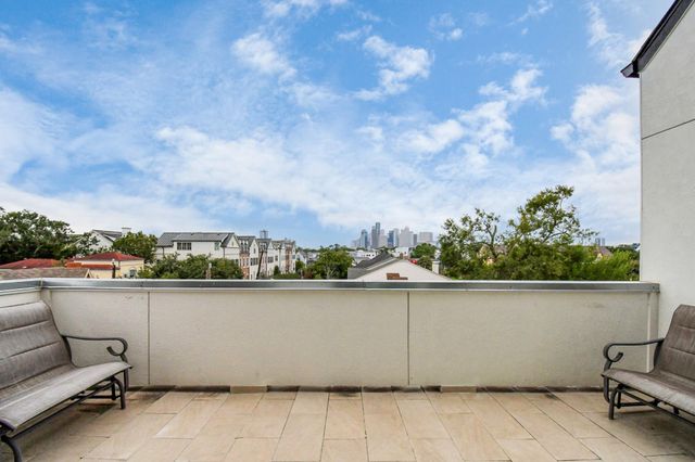 2303 Yupon Street, Houston, TX 77006