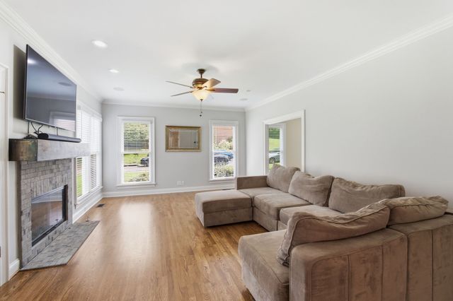 345 Saint Andrews Dr, Franklin, TN 37069