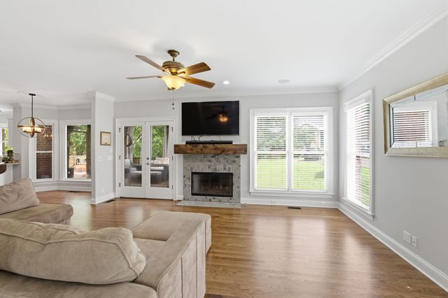345 Saint Andrews Dr, Franklin, TN 37069