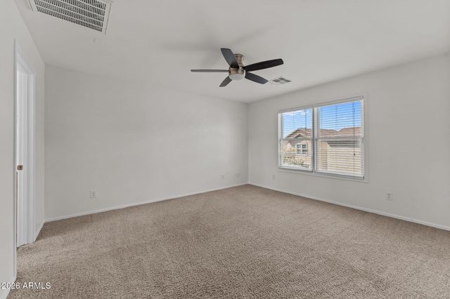 2214 E FRAKTUR Road, Phoenix, AZ 85040