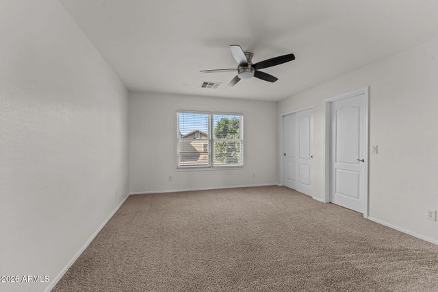 2214 E FRAKTUR Road, Phoenix, AZ 85040