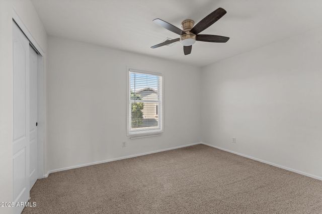 2214 E FRAKTUR Road, Phoenix, AZ 85040